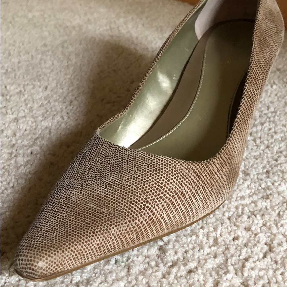 Bandalino pumps